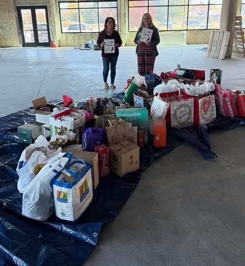Allona's Angels volunteers and gifts